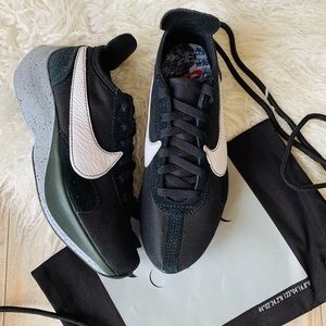 nike moon racer reddit